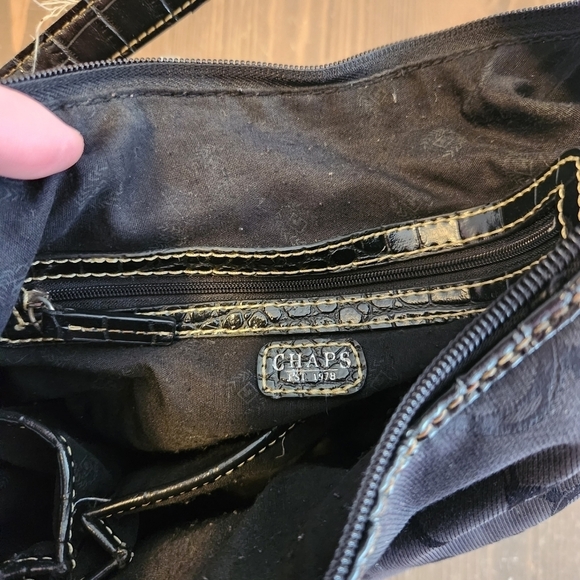 Chaps Black Shoulder Carry Zip Purse Bag With Double Mirror And Holders - Picture 12 of 16